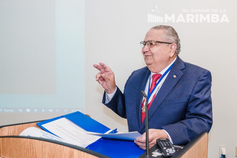 El profesor Héctor Darío Pastora, presidente del Movimiento Mundial Dariano.