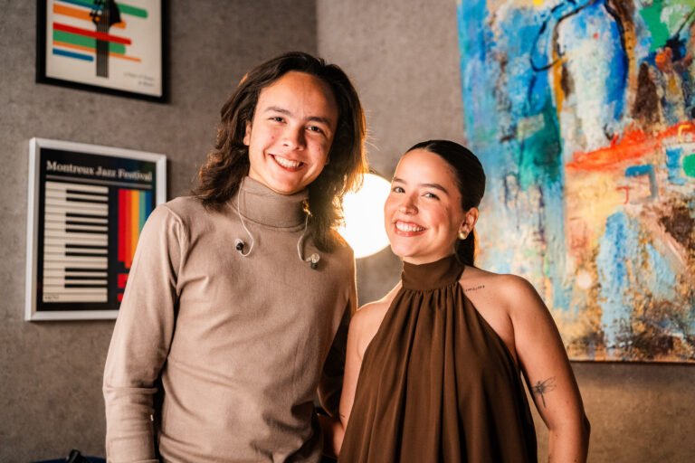 Ale y Adrián on The Vintage Room